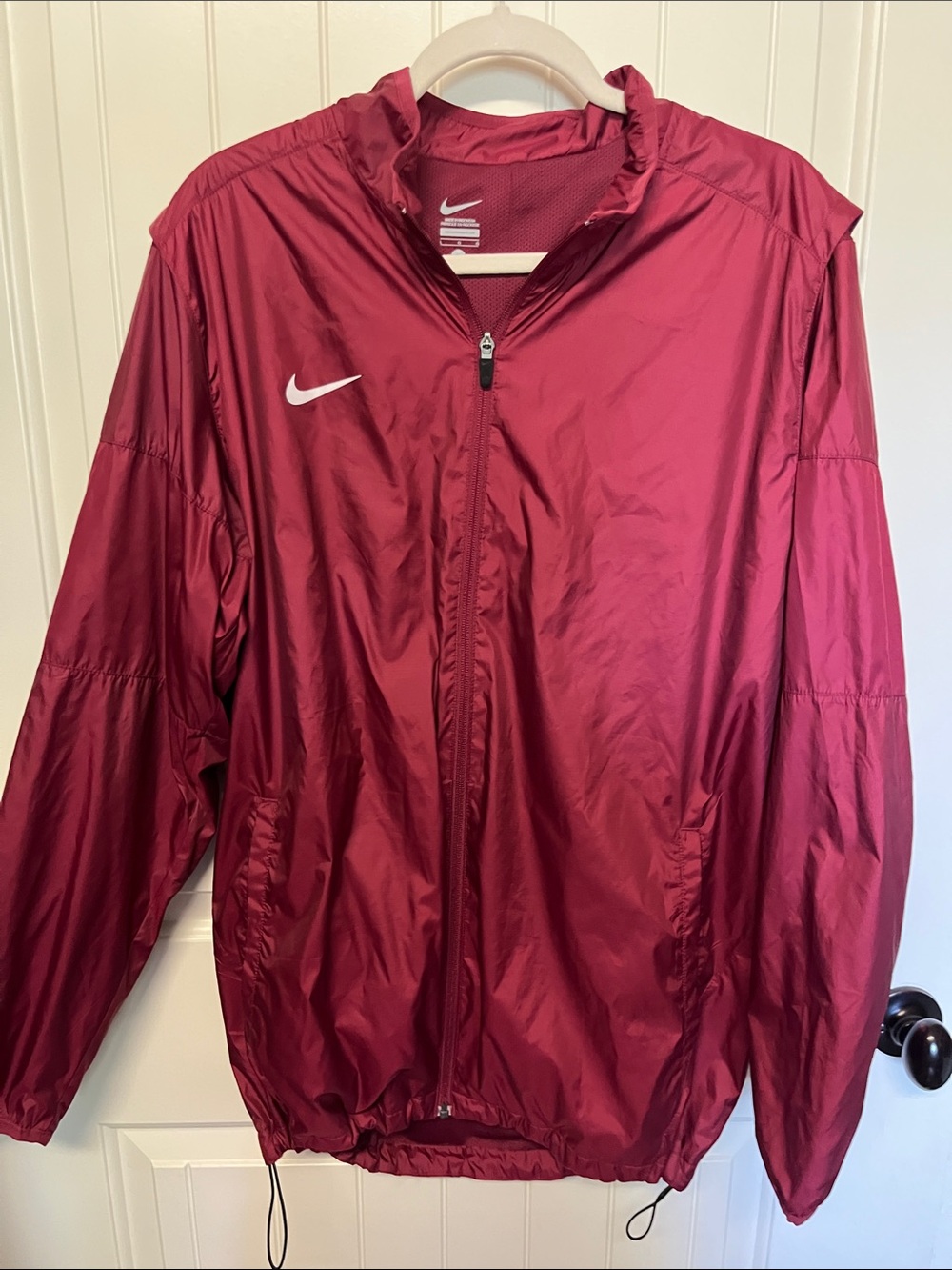 Nike Men's Burgundy Full-Zip Windbreaker Jacket